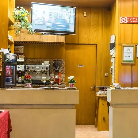 Jr Hermes פירנצה